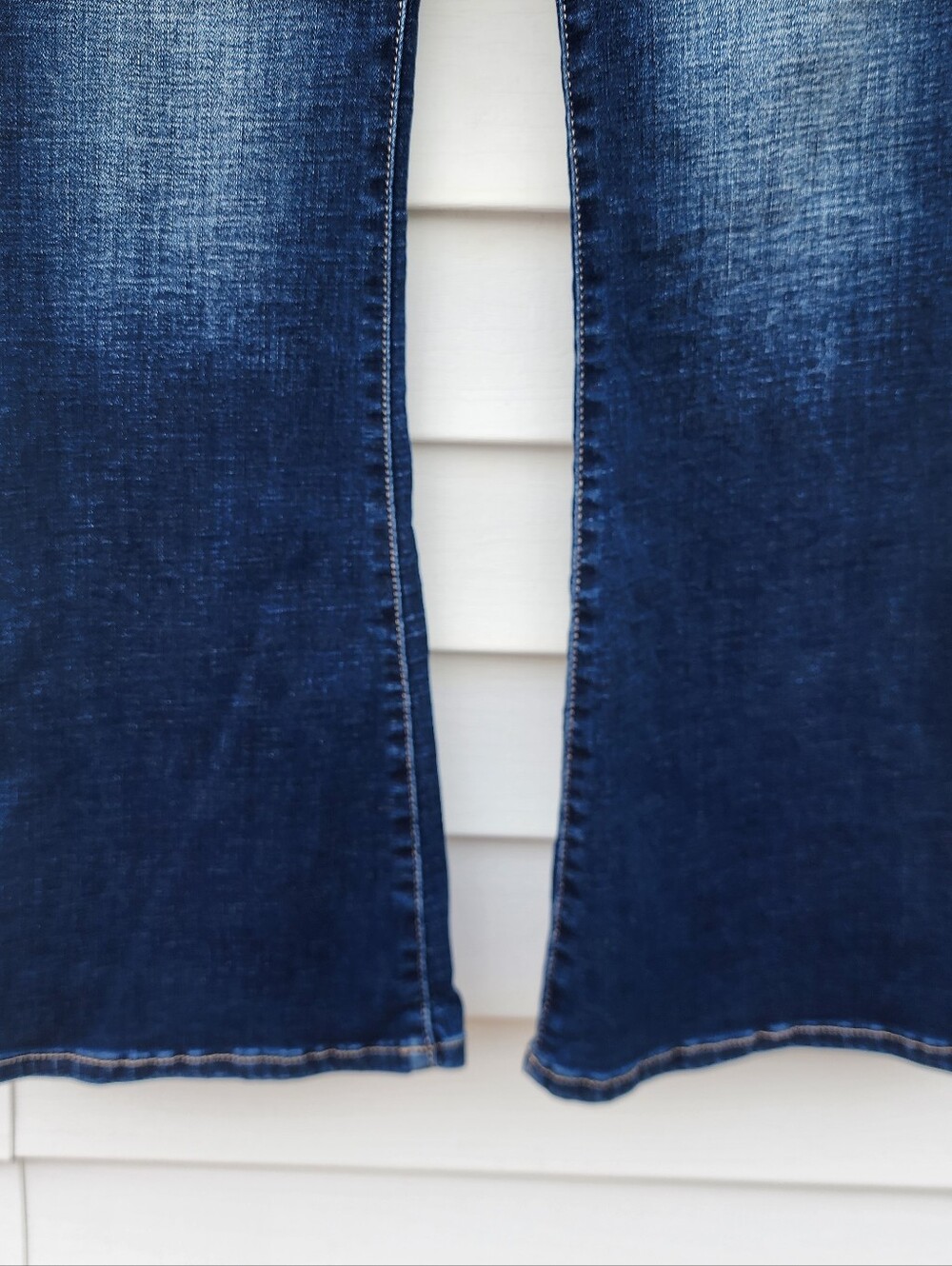 BKE Womens Billie Slim Fit Flare Dark Wash Blue Distressed Stretch Jeans 26 - Picture 3 of 7
